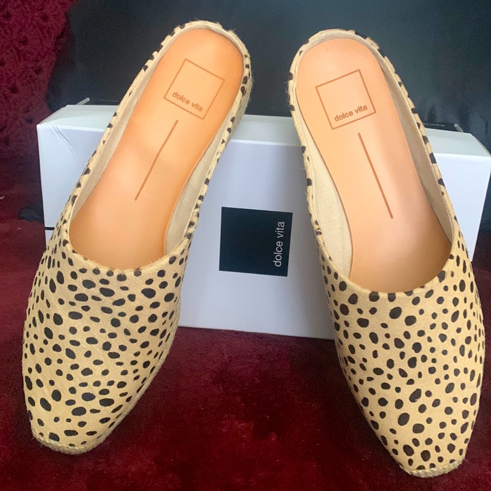 DOLCE VITA-NEVER WORN-Leopard print (calf hair), slip on espadrilles.
